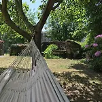 Maison Cha-ri-va-ri Bed & Breakfast