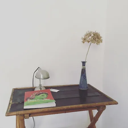 Bed & Breakfast Maison Cha-ri-va-ri 3*