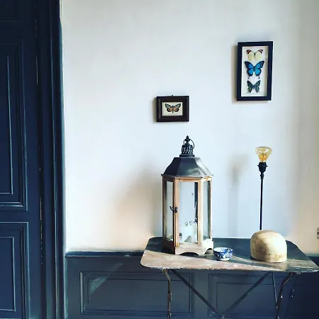 Maison Cha-ri-va-ri *