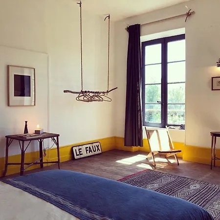 Maison Cha-ri-va-ri 3*