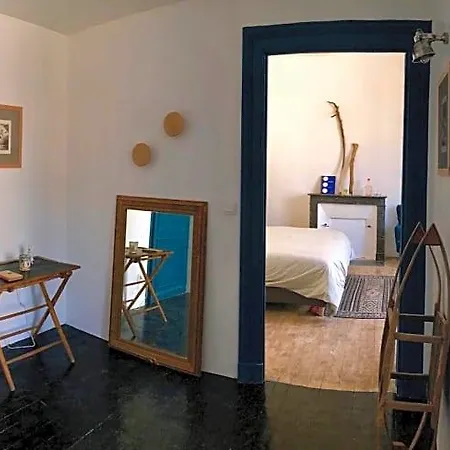 Maison Cha-ri-va-ri Frühstückspension 3*